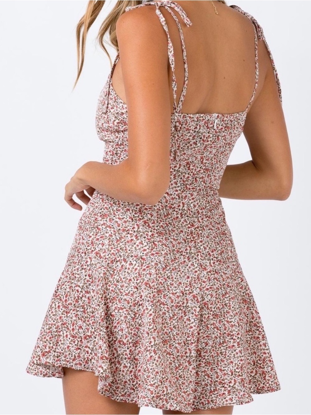 Mable Floral Tie Strap Romper Dress M Princess Polly Style - Picture 2 of 9